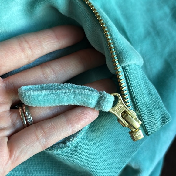 **SOLD** LoveShackFancy Velour Set - Picture 11 of 11